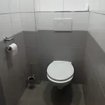 825