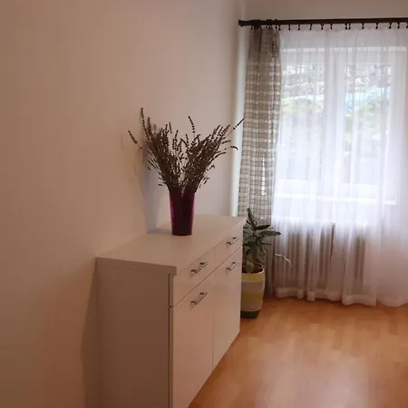 Appartement 825 *