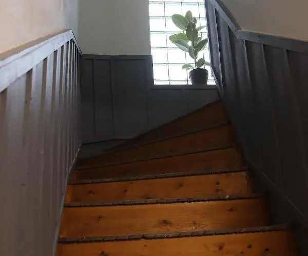 Apartman 825 *