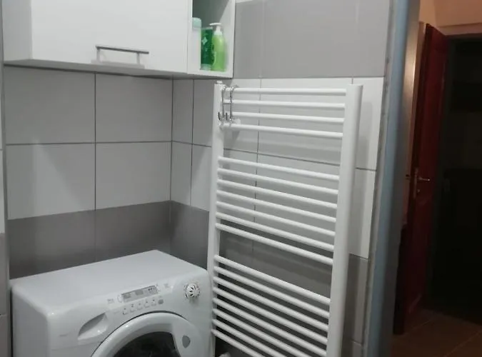 825 Apartman *